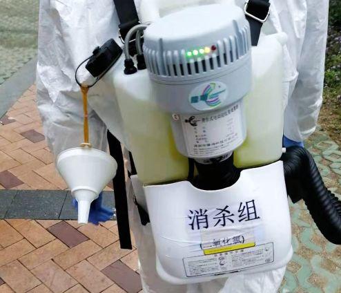 父子同心从抗击非典到新冠肺炎一路消杀就是20年