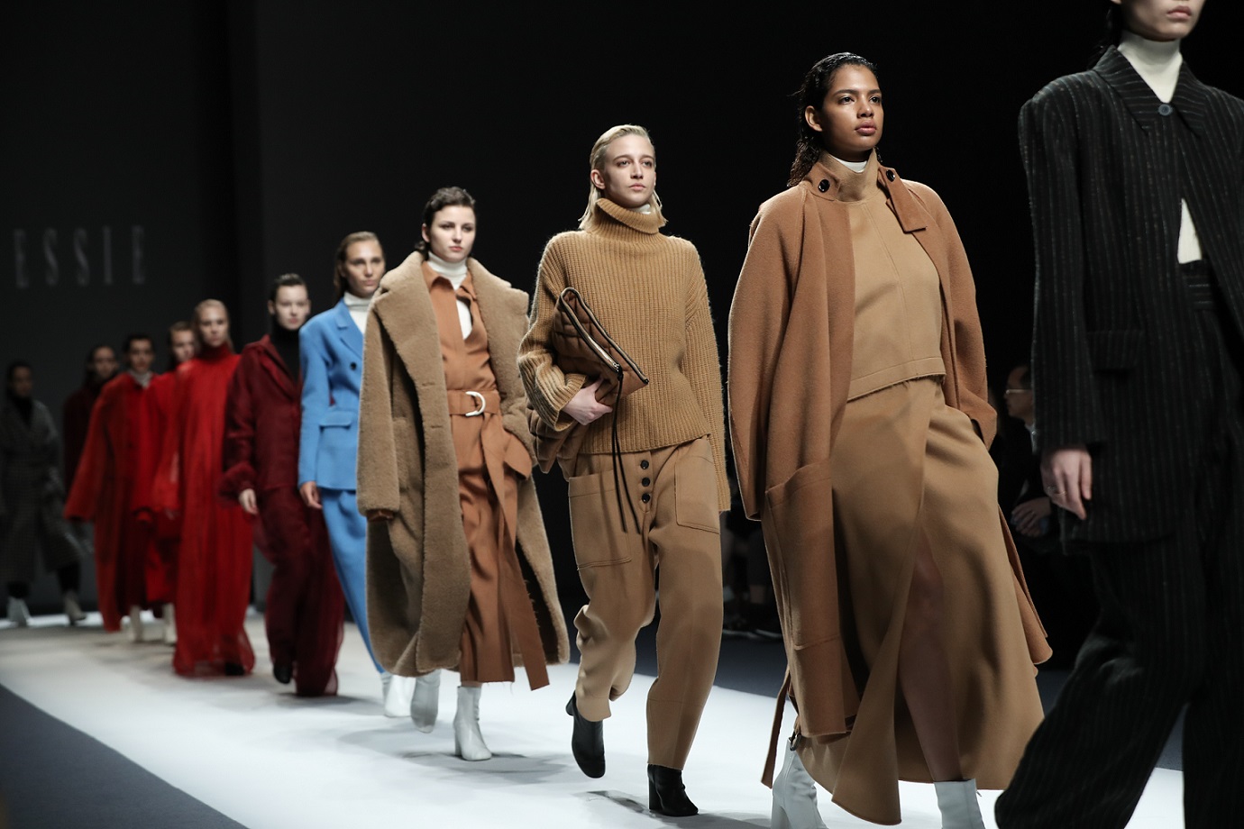 时尚不缺席深圳时装周云秀2020秋冬系列4月10即将全新呈现