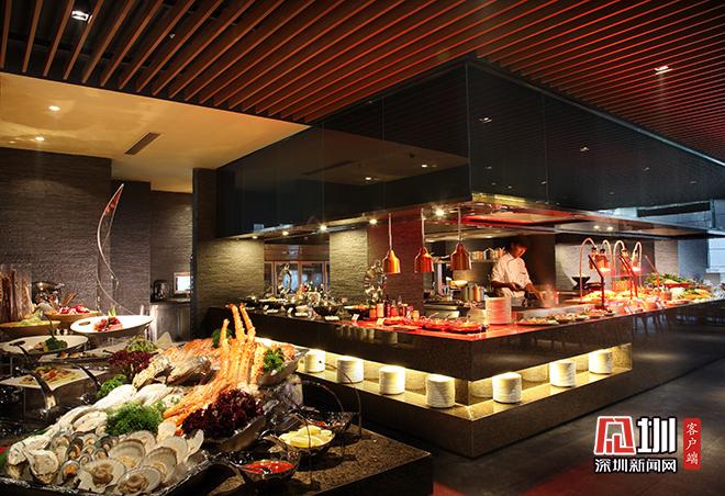 京基海湾大酒店自助餐忙碌的五谷芳后厨民以食为天,餐饮业更是自带"