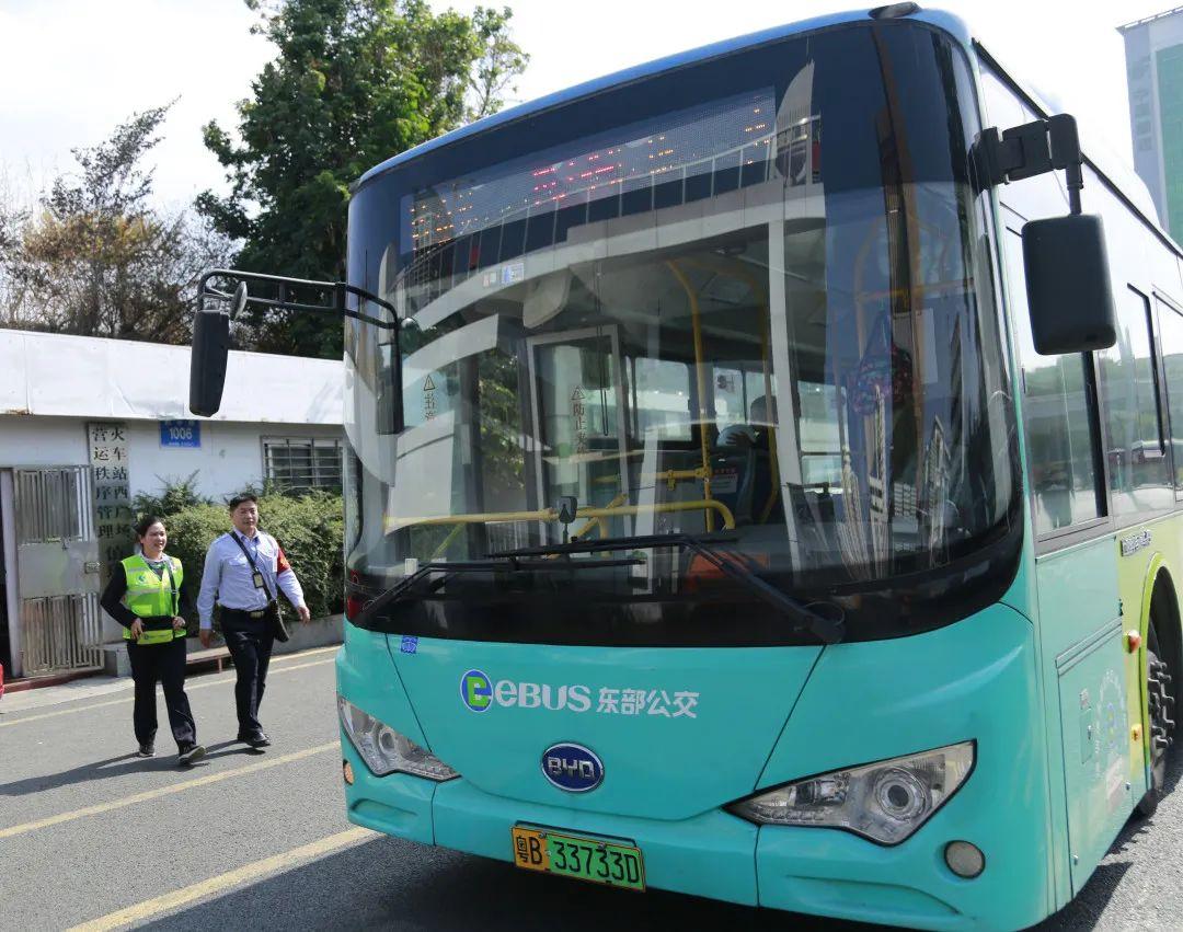 坪地这条公交线串联起火车站汽车站和地铁站