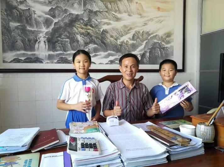 汤庆东,汤坑小学党支部书记,汤坑小学校长,广东省华南师范大学教育