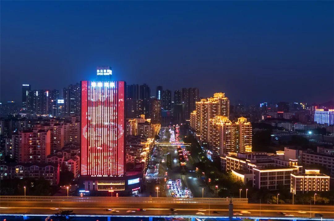灯光夜色美得让人流连忘返 漫步 汇德大厦,汇隆大厦,深圳北站 锦绣