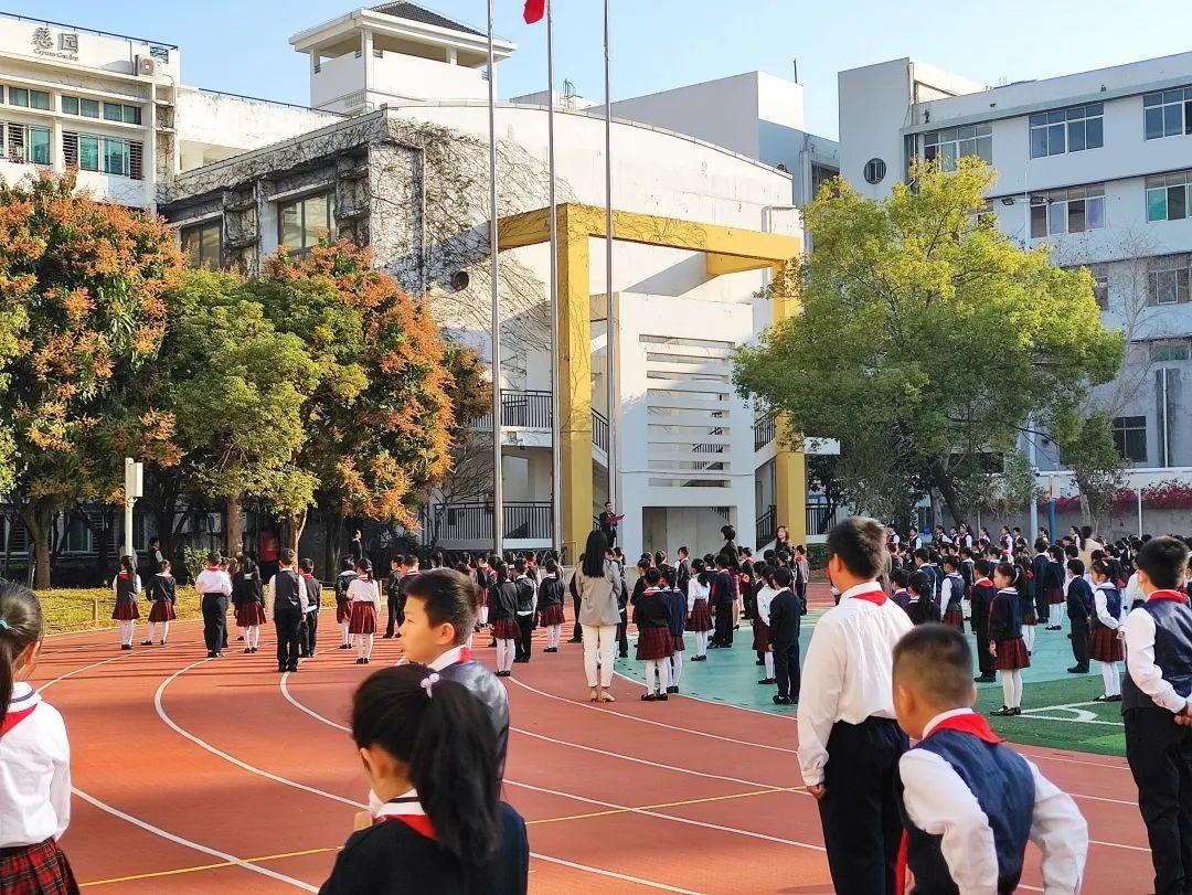 铭记这份爱,龙华孩子永远和祖国在一起!_深圳新闻网