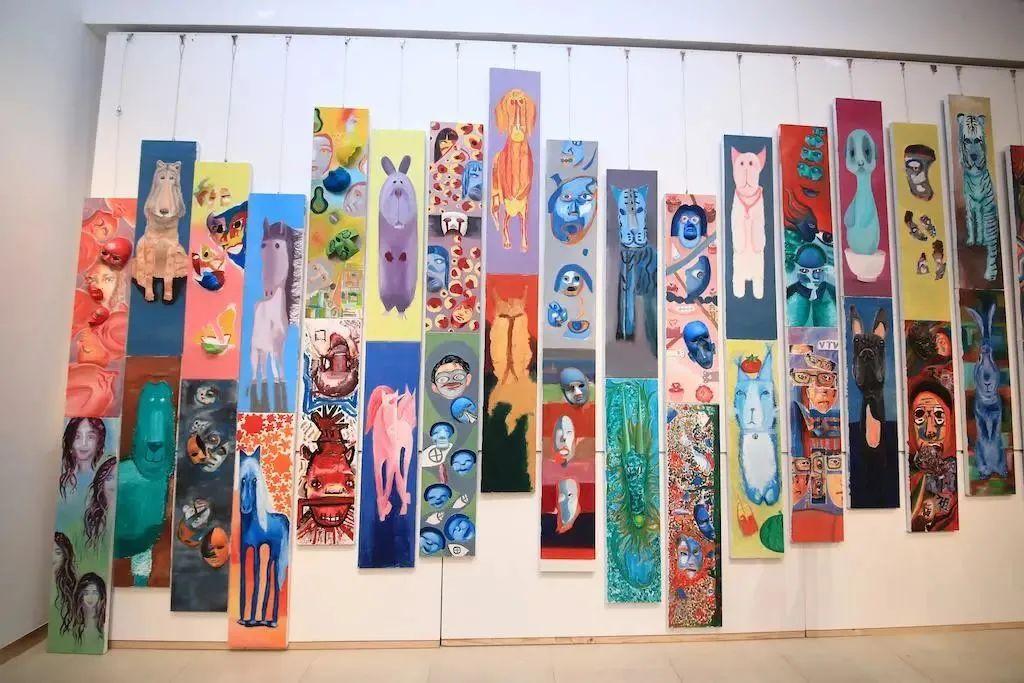 " 工业抽象雕塑设计参展作品充满实验性小燕画院 · 巢平面设计工作室