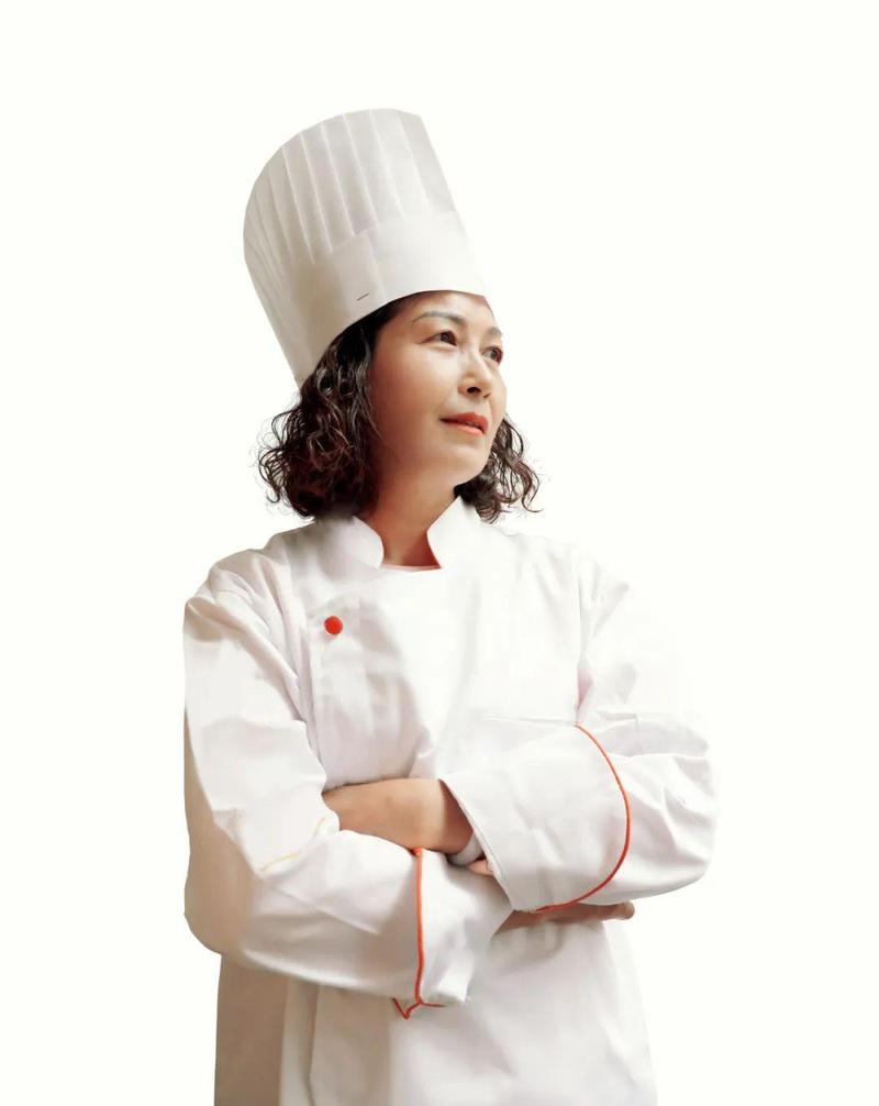 熟悉大鹏半岛的海产品与烹饪方法,对于海鲜制作有自己独特理解和方法