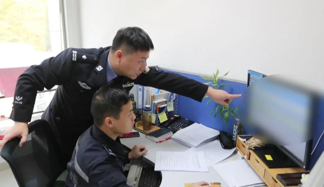 一长期盘踞在龙岗区横岗街道,以河南籍李某某为首的黑社会性质组织,该