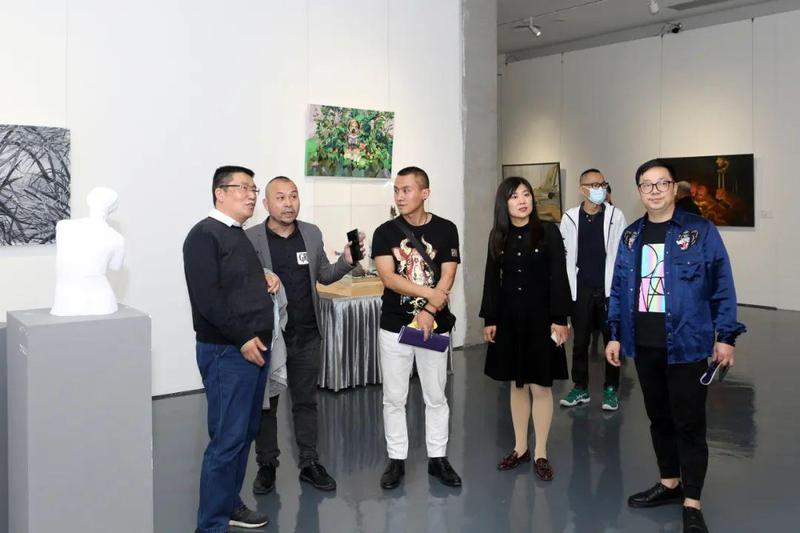 节奏中的我们青年艺术家作品邀请展在罗湖美术馆开幕