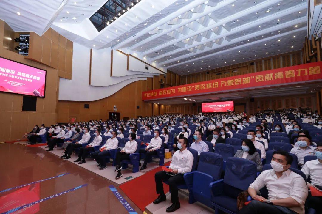 罗湖区领导罗育德,吕漫妮,李志荣,陈龙兴,罗安娜,团市委副书记赖锋,与