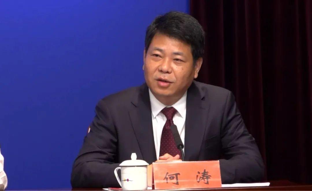 深圳市公园管理中心主任何涛介绍,节日期间,深圳各大公园照常开放.