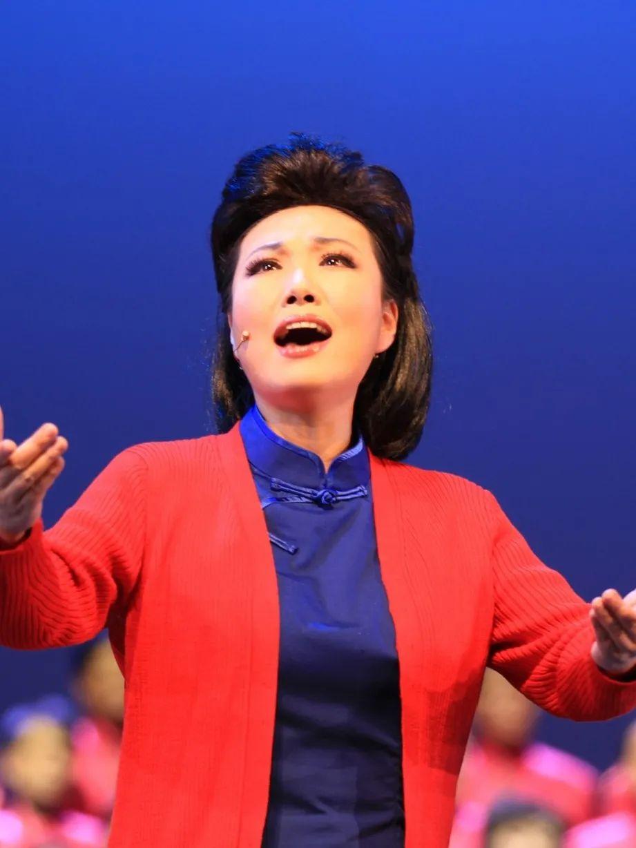 女高音歌唱家黄华丽来教授声乐技巧机会难得预约要快