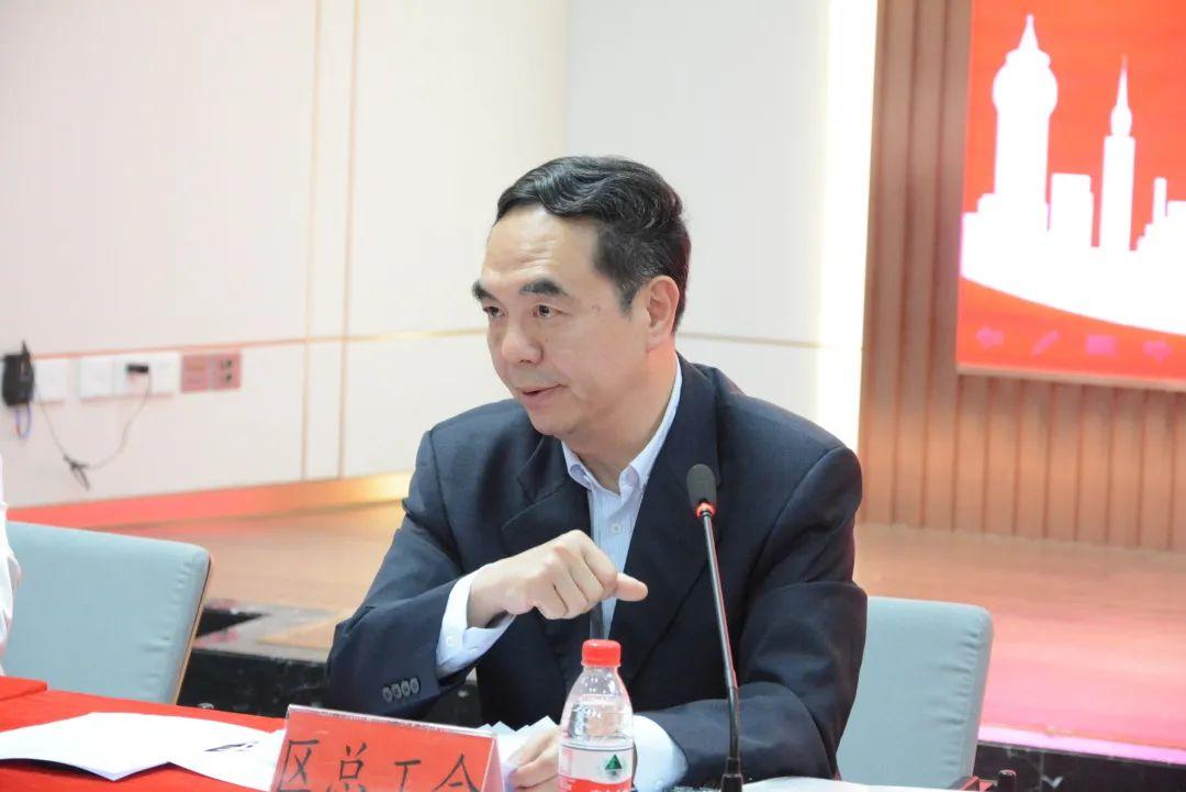 致敬劳动者！2021年福田区庆祝“五一”国际劳动节劳模座谈会暨表彰活动召开_深圳新闻网