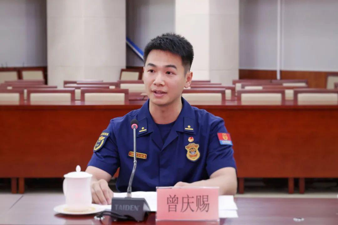 者代表廖绍海,青年企业家代表刘辉林,中国香港籍青年企业家代表张文海