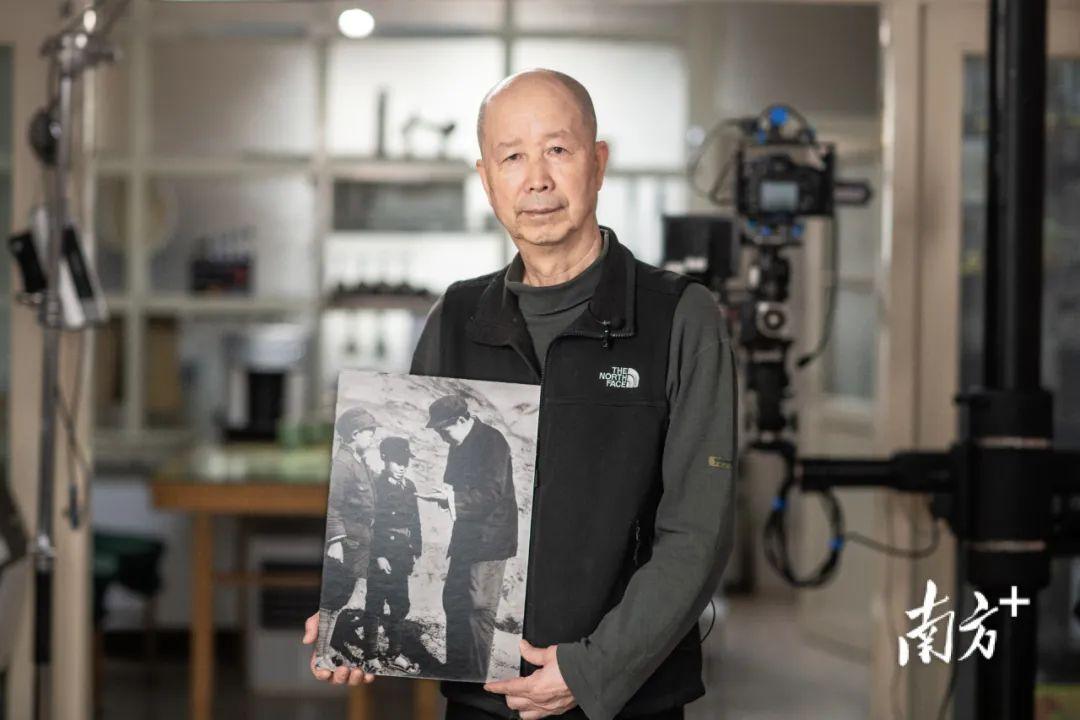 地道战的真实场景他记录下来了