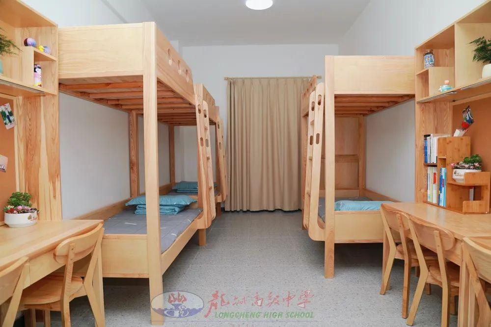 龙城高级中学打造卓越品牌成就卓越学子