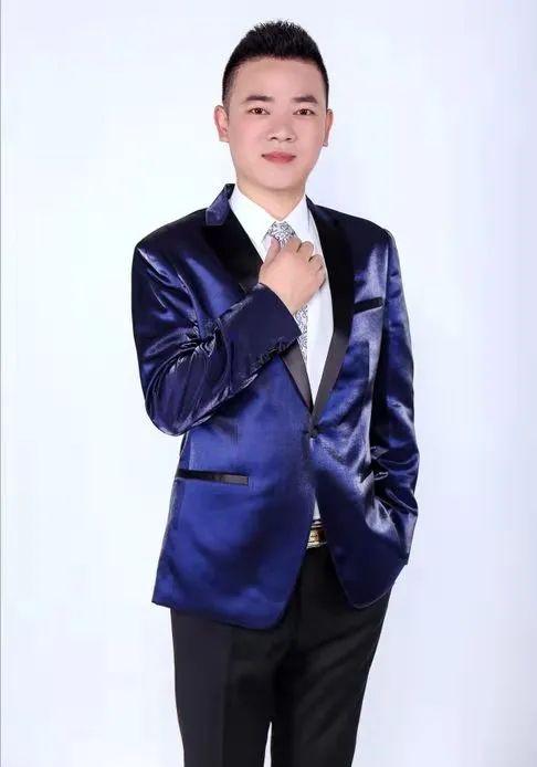 熊长江论广东汉剧领奏乐器头弦的综合素质