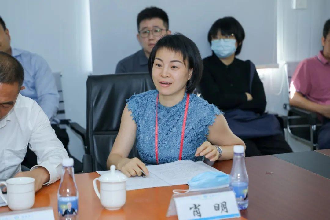 区人大代表 肖明:合理增设洗手池和直饮水设施,让公园建设更人性化.