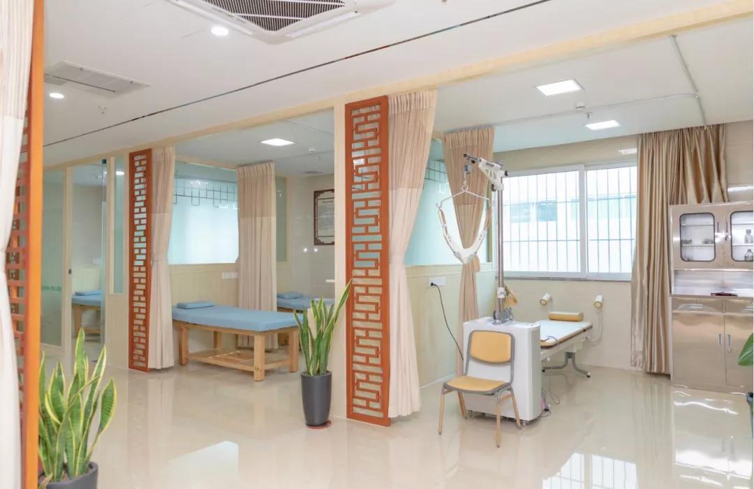 龙华区慢病中心中医康复门诊开启夜间康复治疗啦