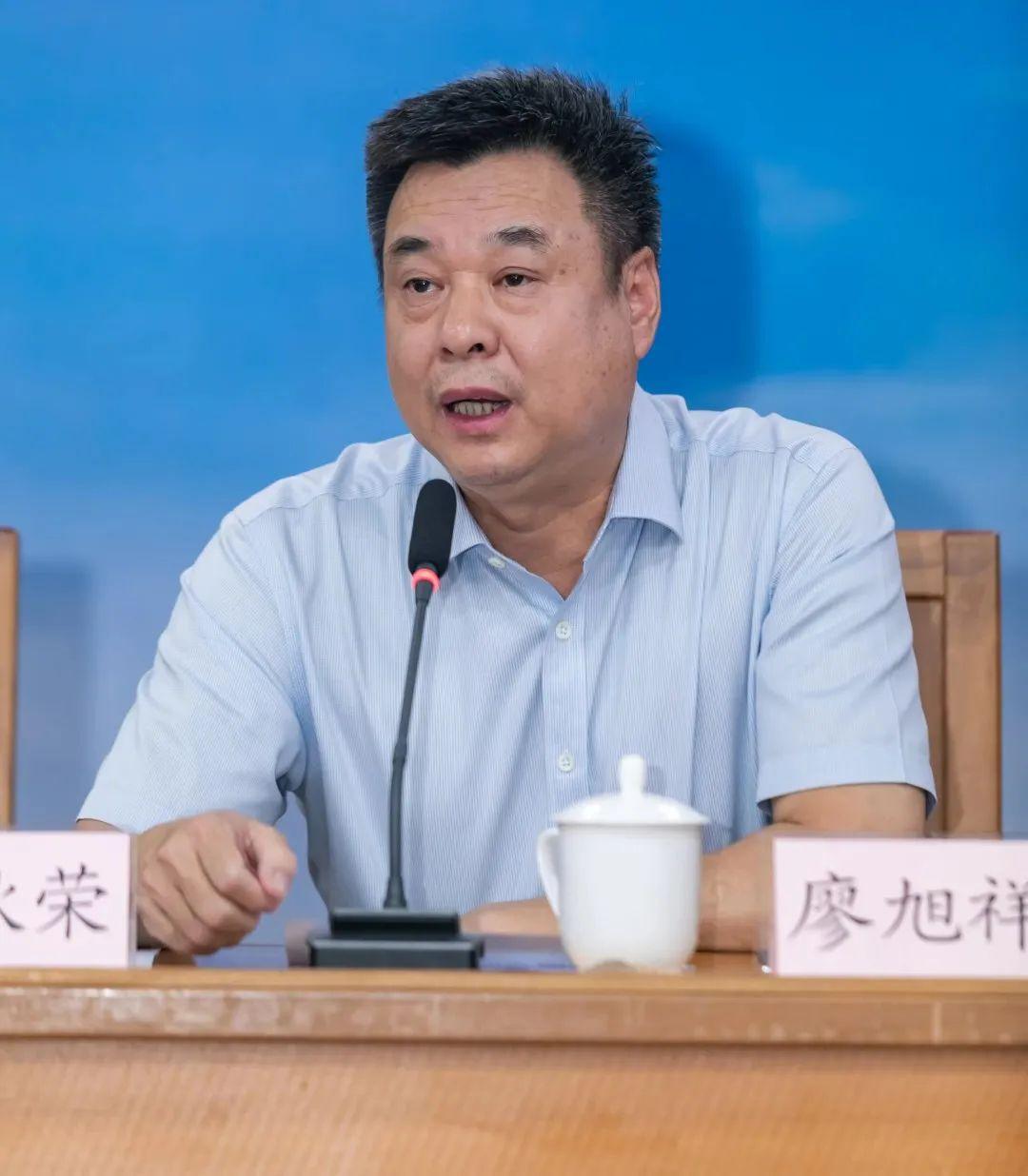 龙华街道召开优化营商环境助推企业发展政企座谈会