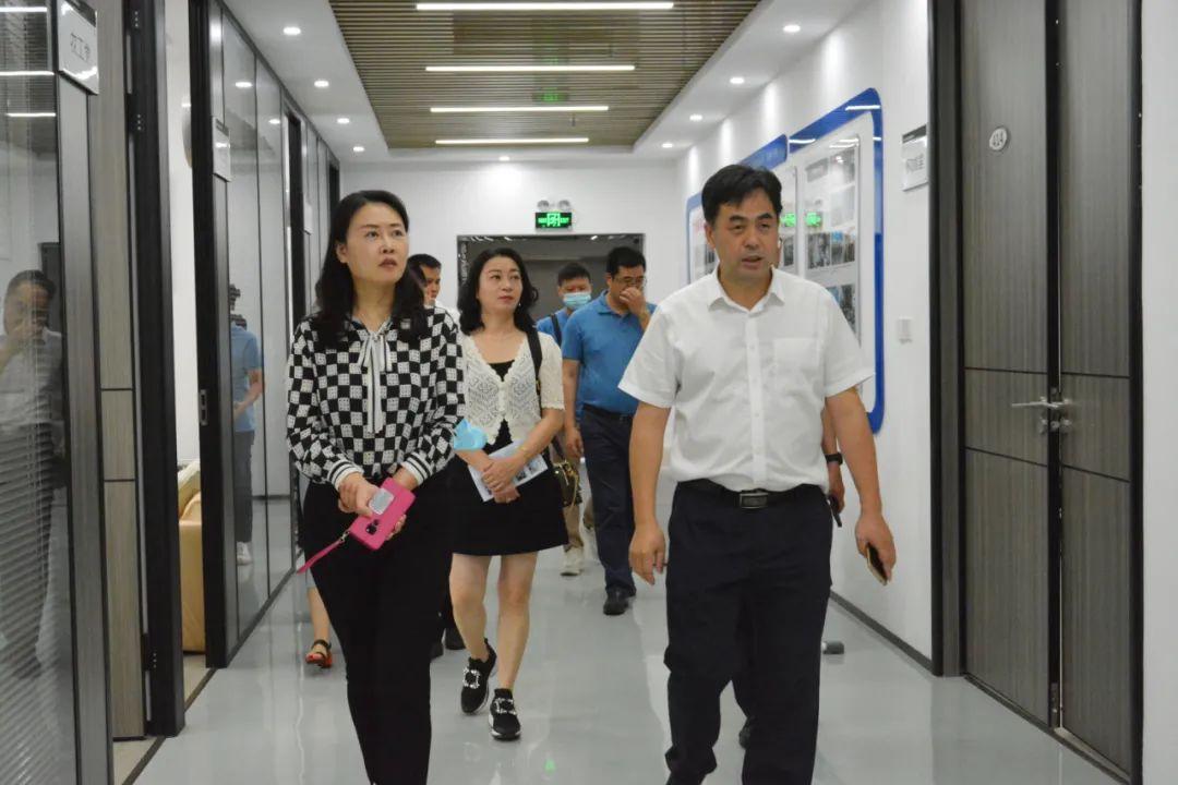 盐田区委统战部赴龙华区委统战部学习交流