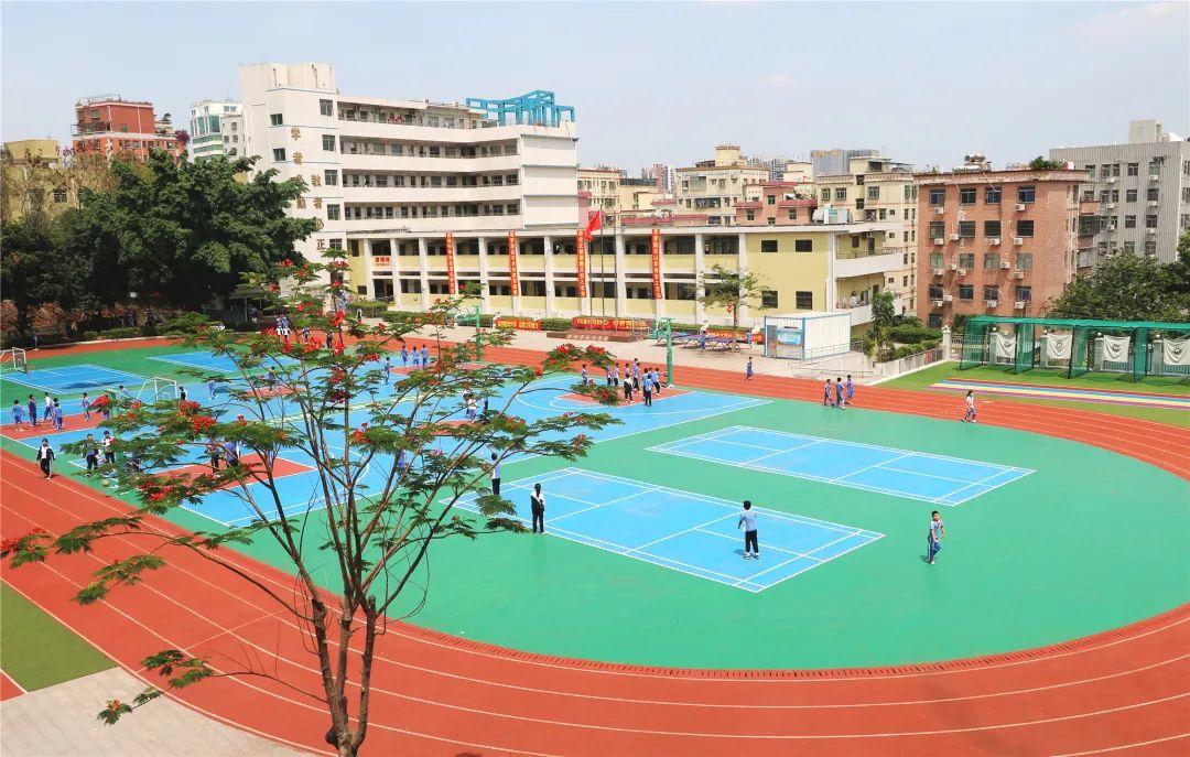 地处龙华街道华联社区的龙丰学校,是龙华区创办时间最久的民办学校之