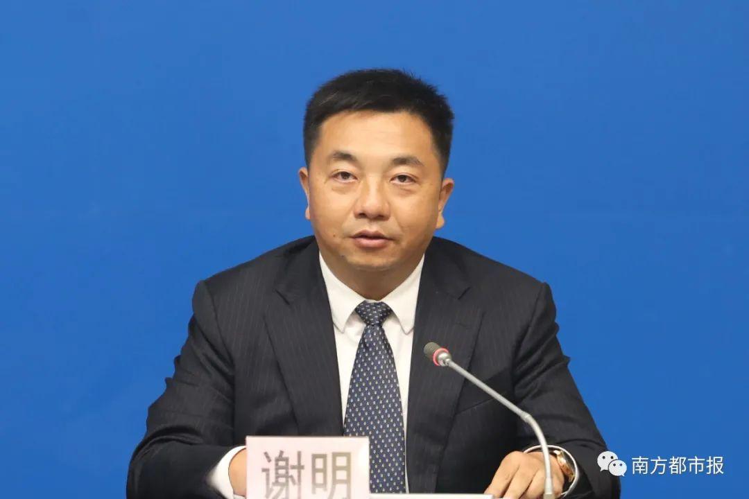 81万份已发现阳性33人广州市卫生健康委副主任,新闻发言人陈斌在会上