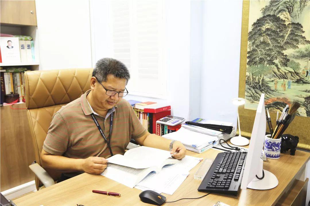 身边的榜样法官陈庆云半生执着为一事不负天平不负心