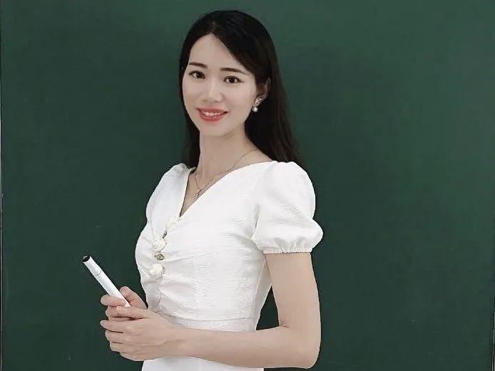 余萍高峰学校平凡坚守,无问西东22袁艳蓉民治小学祖孙三代,教育传承