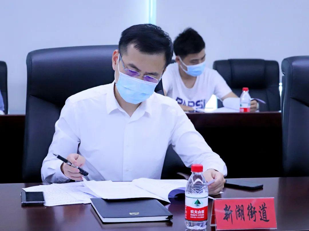 王建荣出席并讲话集中学习主题团课▼第十一季第13期"青年大学习"网上