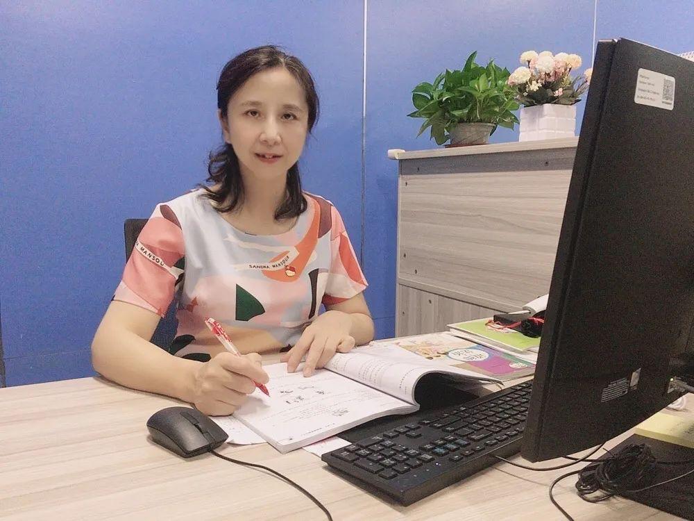 师德,诠释温暖修行》单位名称:深圳市红桂中学本期故事分享——为罗