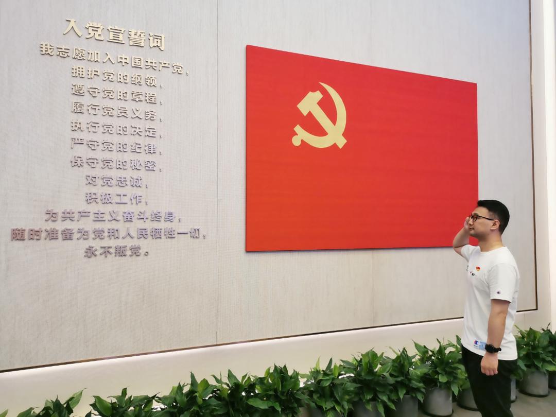 罗晓雯锦龙小学《升旗仪式》李艺翔坪山中心小学《礼赞建党100周年》