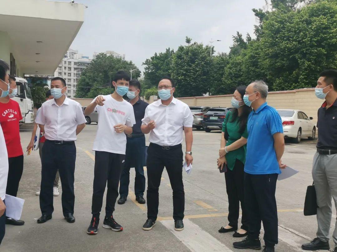 区领导宋强,陈龙兴,冯健,肖嘉睿分别前往辖区娱乐场所,罗湖美术馆,区