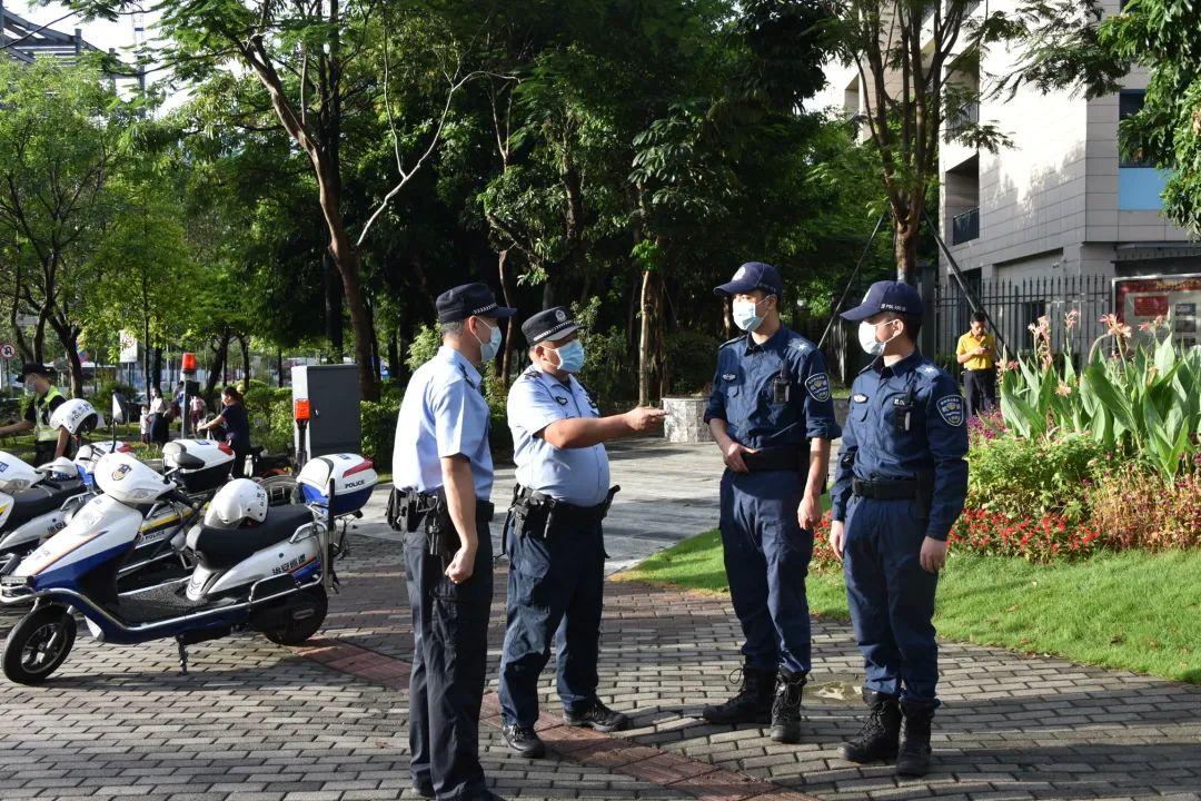站好"护学岗",助力开学第一天_深圳新闻网