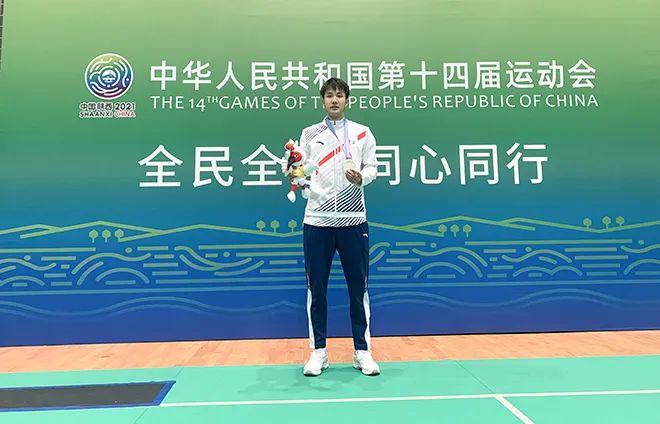 广东羽毛球队收获全运男团银牌 决赛场上这名球员来自盐田!