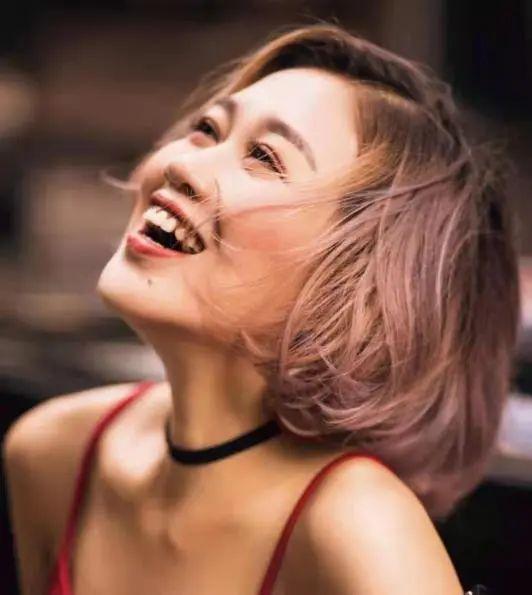 方婷,歌手,东方卫视《天籁之战》第二季挑战者,深圳welove和声团成员.