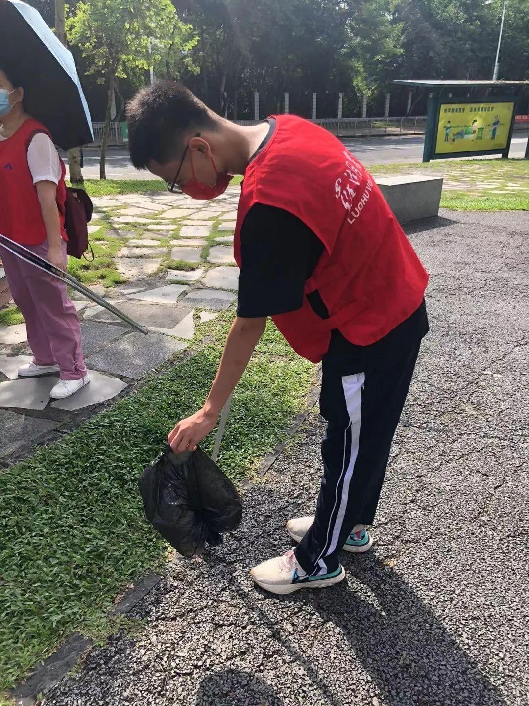 国庆七天乐,城市文明更快乐③|满城涌动"志愿红",垃
