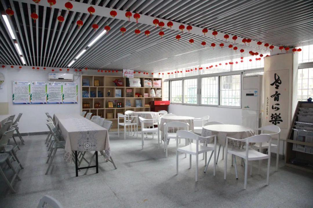 深圳市妇联赴罗湖区东湖街道调研指导工作评估省第四期妇女之家示范点