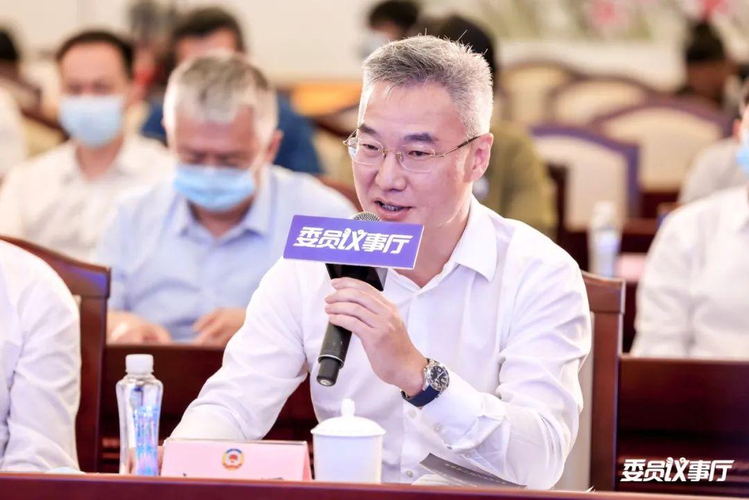 坪山区委书记杨军表示,坪山将瞄准打造生物医药"最强产业集群""最全