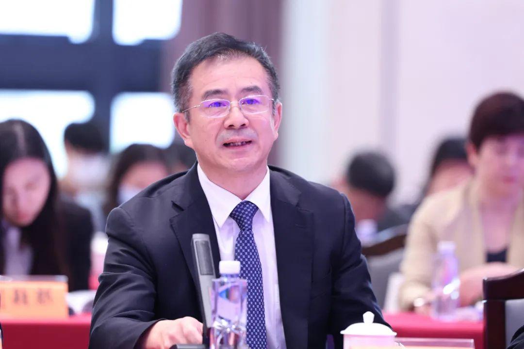 左右滑动查看更多除熊建明外,刘磅,萧霞,祝昌华,陈戈,王国彬,卢国建