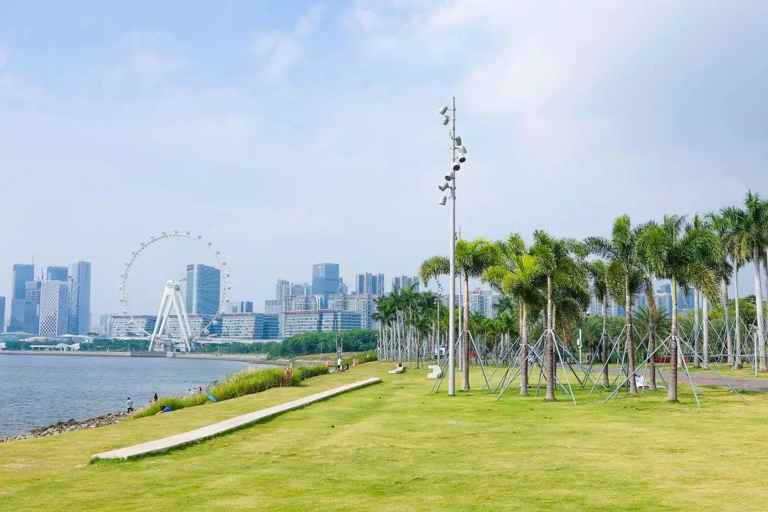 来到前海演艺公园,小c只想感叹一句:我可以在这里待上一整天!