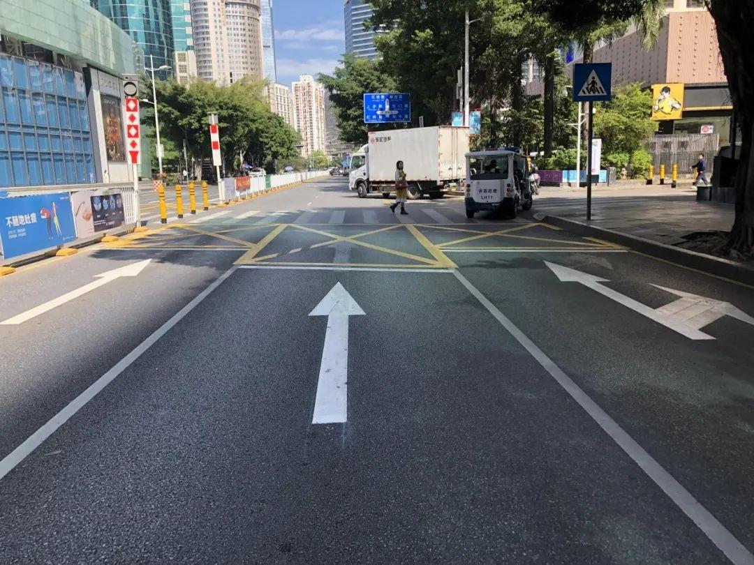 过街更安全罗湖区斑马线路段试点实施阶梯式停止线