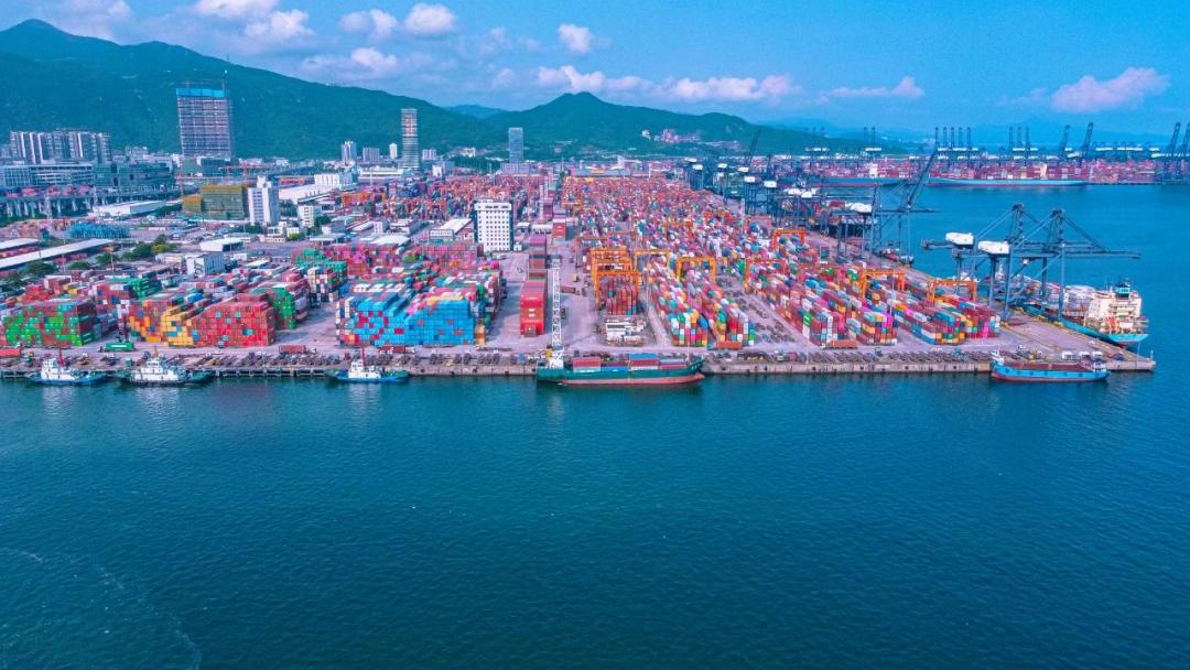 每2秒操作1个集装箱盐田港打造大湾区世界级航运枢纽