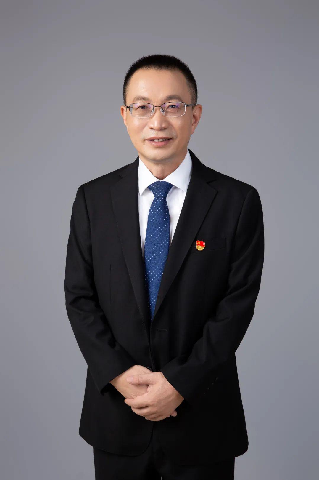 恭喜!龙华这5位校长被评为一级正校长!_深圳新闻网