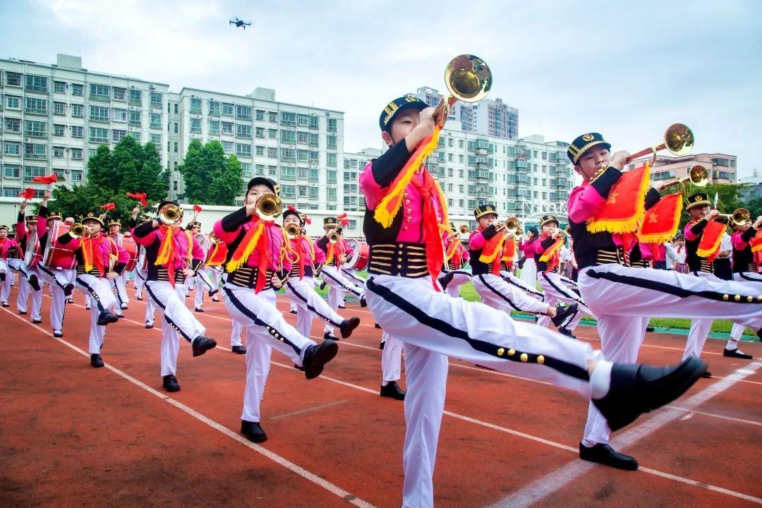 请党放心强国有我就是这么优秀光明小学少先队鼓号队展演获深圳市特等