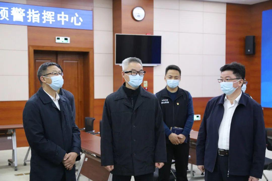 1月30日,坪山区委书记杨军率队到区总值班室,坪山迎宾馆,石井派出所