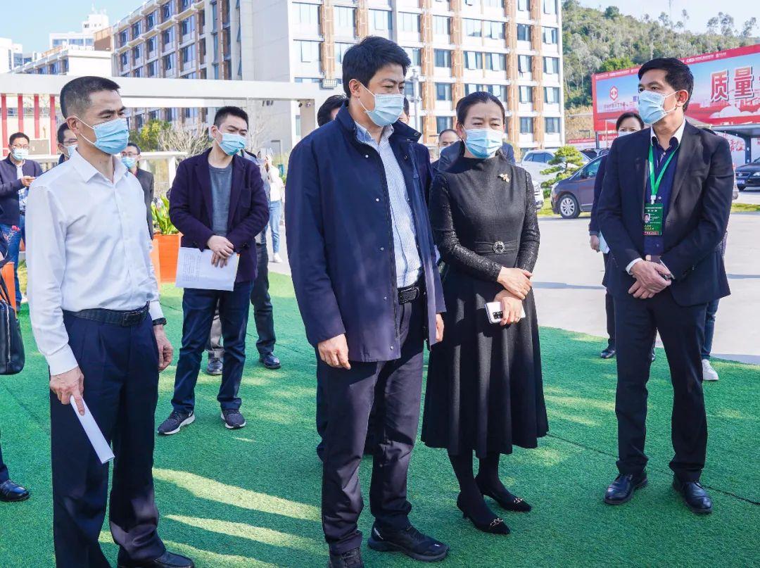 大鹏新区主要领导带队检查海防打私和开学准备工作