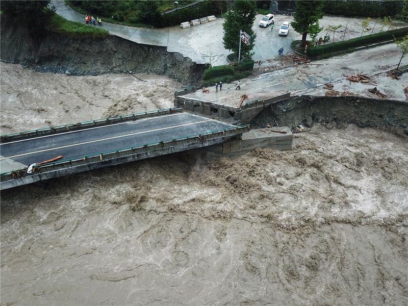 直击四川阿坝州暴雨泥石流灾害