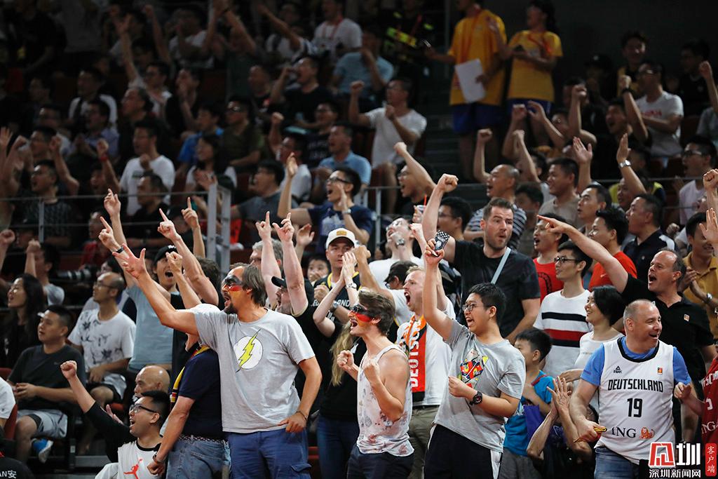 篮球迷看过来定格男篮世界杯深圳站首战的40个瞬间组图