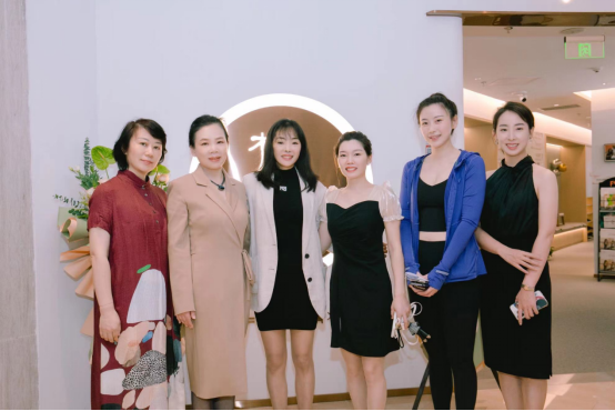 ​助推全民科学健身 梵音瑜伽深圳新店落地香蜜湖_深圳新闻网