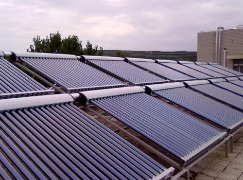 新型太阳能设备可边加热边制冷有助于节约能源