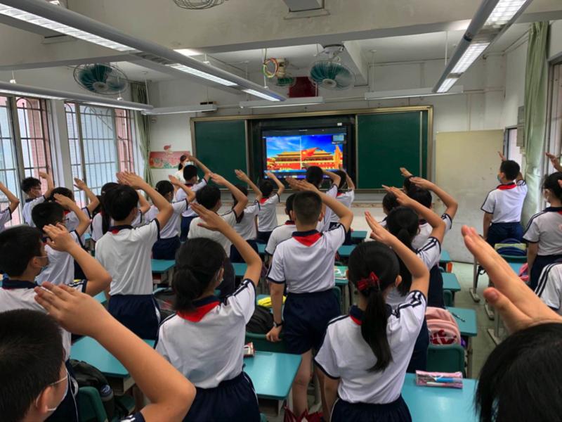 企业微信助广东小学生安心返学堂